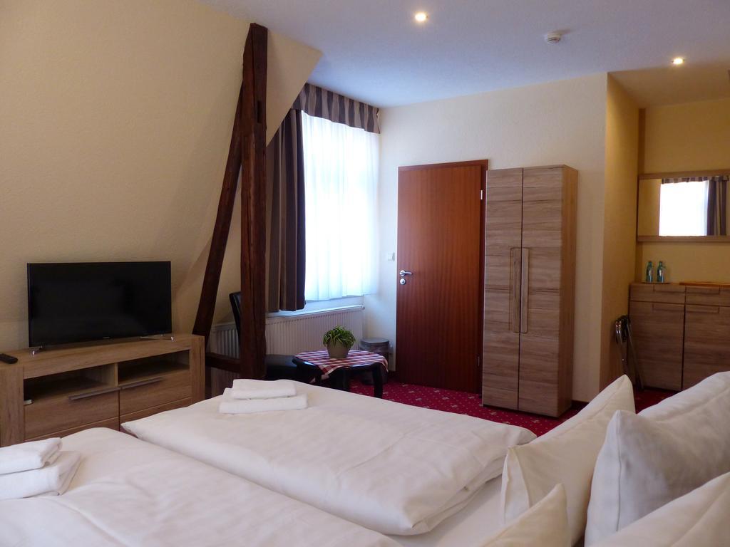 Hotel Friedchen Mit Eigener Fleischerei Artern Exterior foto